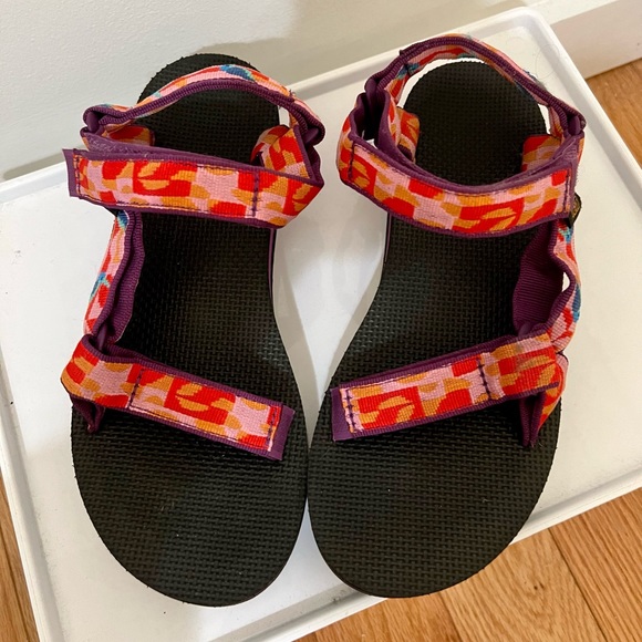 'Teva' Women's Midform Universal Sandal - Hummingbird / Gloxinia - Picture 2 of 4